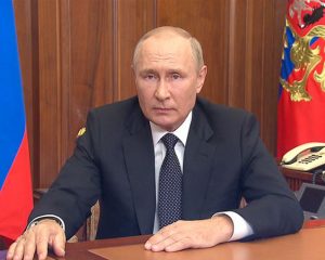 Владимир ПУТИН: Наша независимость и свобода будут обеспечены...