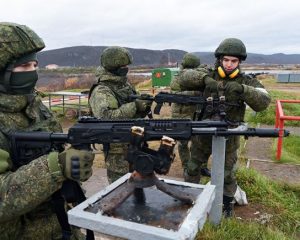 В войска идёт достойное боевое пополнение.