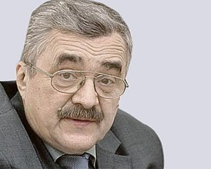 Курсом конфронтации и угроз.