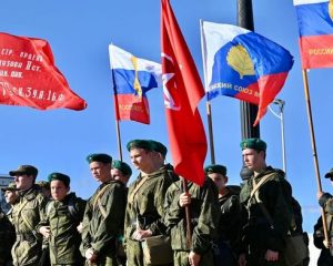 Плечом к плечу с рокоссовцами.
