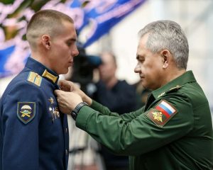 Вы мужество, как знамя, бесстрашно пронесли.