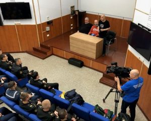 «А море жило своей жизнью…»