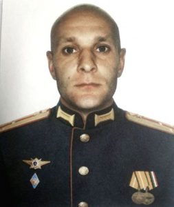 Старший лейтенант Сергей ПОПОВ.