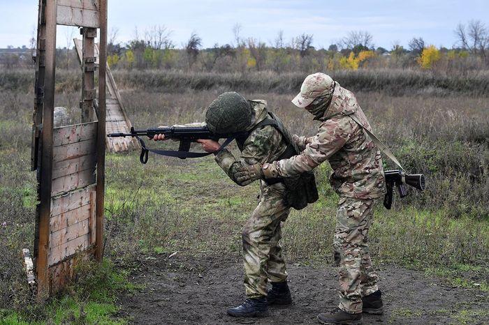 Учимся военному делу настоящим образом