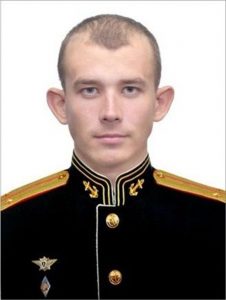 Старший лейтенант Иннокентий ЕВСЮКОВ.