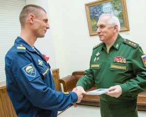 «Сильна Россия, сжатая в кулак!»