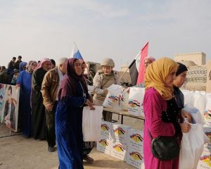 Российские военнослужащие провели благотворительную акцию в городе Хомс.