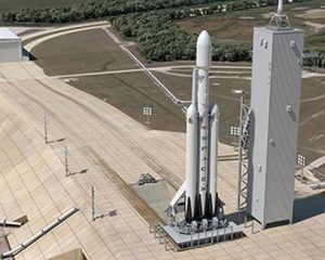 США Использовали сверхтяжёлую ракету.