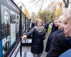 Через призму прошлого видеть будущее
