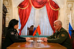 Укрепляя дружественные отношения