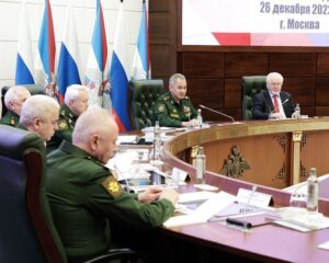 С большим вниманием к вопросам взаимодействия армии и общества