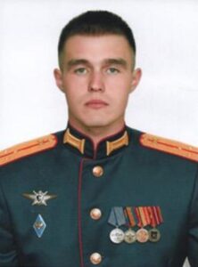Старший лейтенант Алексей ЕФИМОВ.
