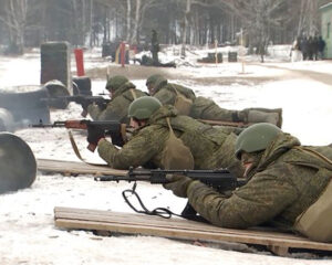 С опорой на боевой опыт.