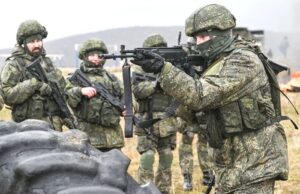 Полигоны куют образцовых защитников