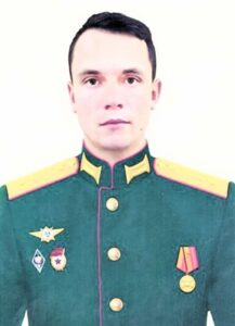 Гвардии прапорщик Иван АНУФРИЕВ.