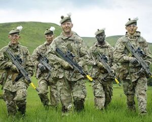 Великобритания Сплачивают Объединённый экспедиционный корпус.