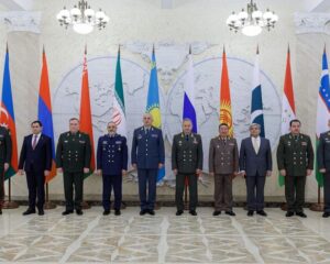 Укреплять взаимное доверие и наращивать военное сотрудничество.