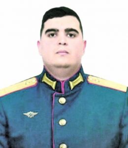 Лейтенант Динар САЛЯХУТДИНОВ.