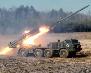 Противник непрерывно теряет силы.