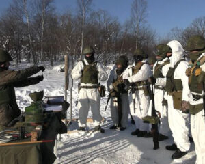 Стали в строй по зову Родины.