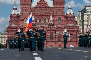 Сердцем и оружием кремлёвцы Родине служат