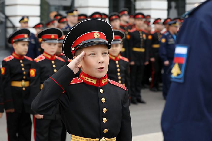 Многолетние традиции и новейшие педагогические технологии