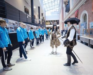 Растить и воспитывать на славной истории