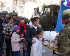 Представители российского ЦПВС доставили в посёлок Дибси-Фардж три тонны продовольствия
