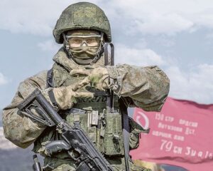 Плечом к плечу с героями