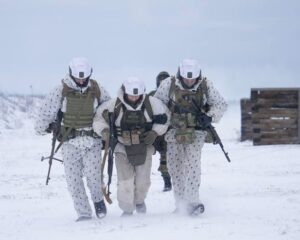 На полигонах жарко днём и ночью