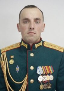 Гвардии старший лейтенант  Антон КУЗНЕЦОВ.