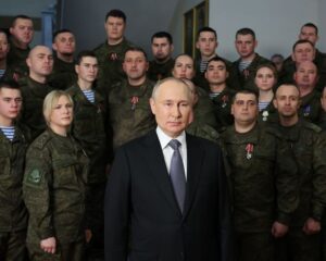 Гордимся силой духа защитников Отечества.