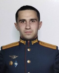 Лейтенант Валерий ГУРОВ.