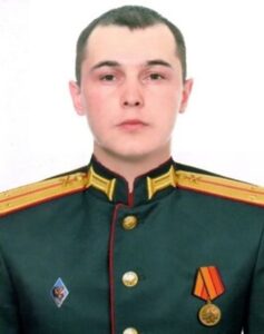 Лейтенант Сергей ЧЕРНОЯРОВ.