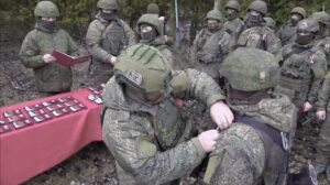 Собою Родину прикрыв, герои подвиги вершат