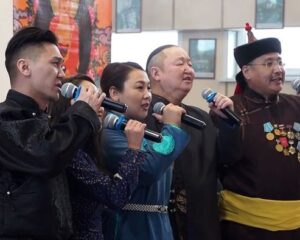Кызыл на связи!