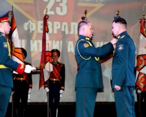 Дальневосточники чествовали героев.