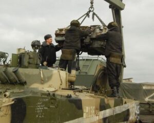 Возвращая к жизни «броню» и «колёса».