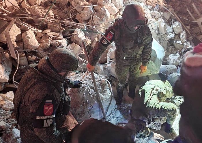 Сводные отряды российских военнослужащих продолжают оказание помощи жителям САР