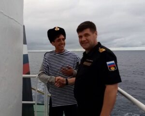 По первому зову.