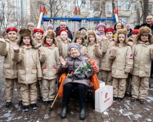 Во дворе на Живописной улице…