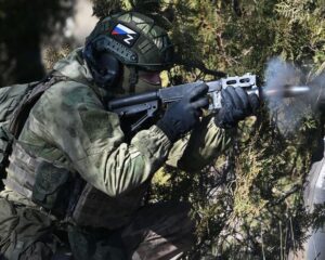 Их подвиги мы будем помнить вечно.