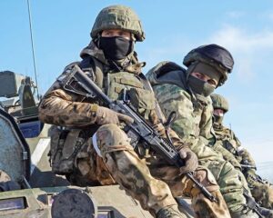 Собою Родину прикрыв, герои подвиги вершат
