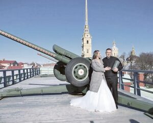 Выстрел в подарок.