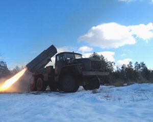 Боевые задачи решаем умело.