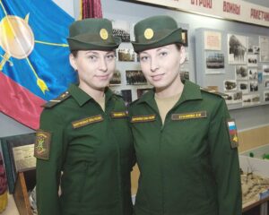 Вы Кристина или Инна?