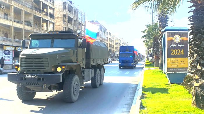Российские военнослужащие оказали помощь жителям Алеппо и Латакии