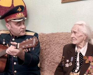 Придём, поддержим, поможем