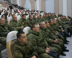 Суду народов пытались помешать