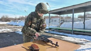 Бежали, стреляли, готовили пищу